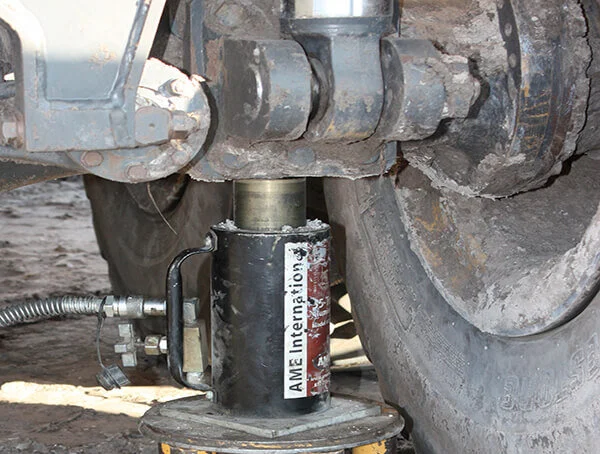Just Easy Tools - Hydraulic Rams and Jacks from AME Int.